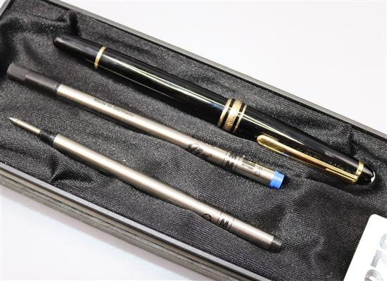 Mont Blanc fountain pen & 4 Parker pens